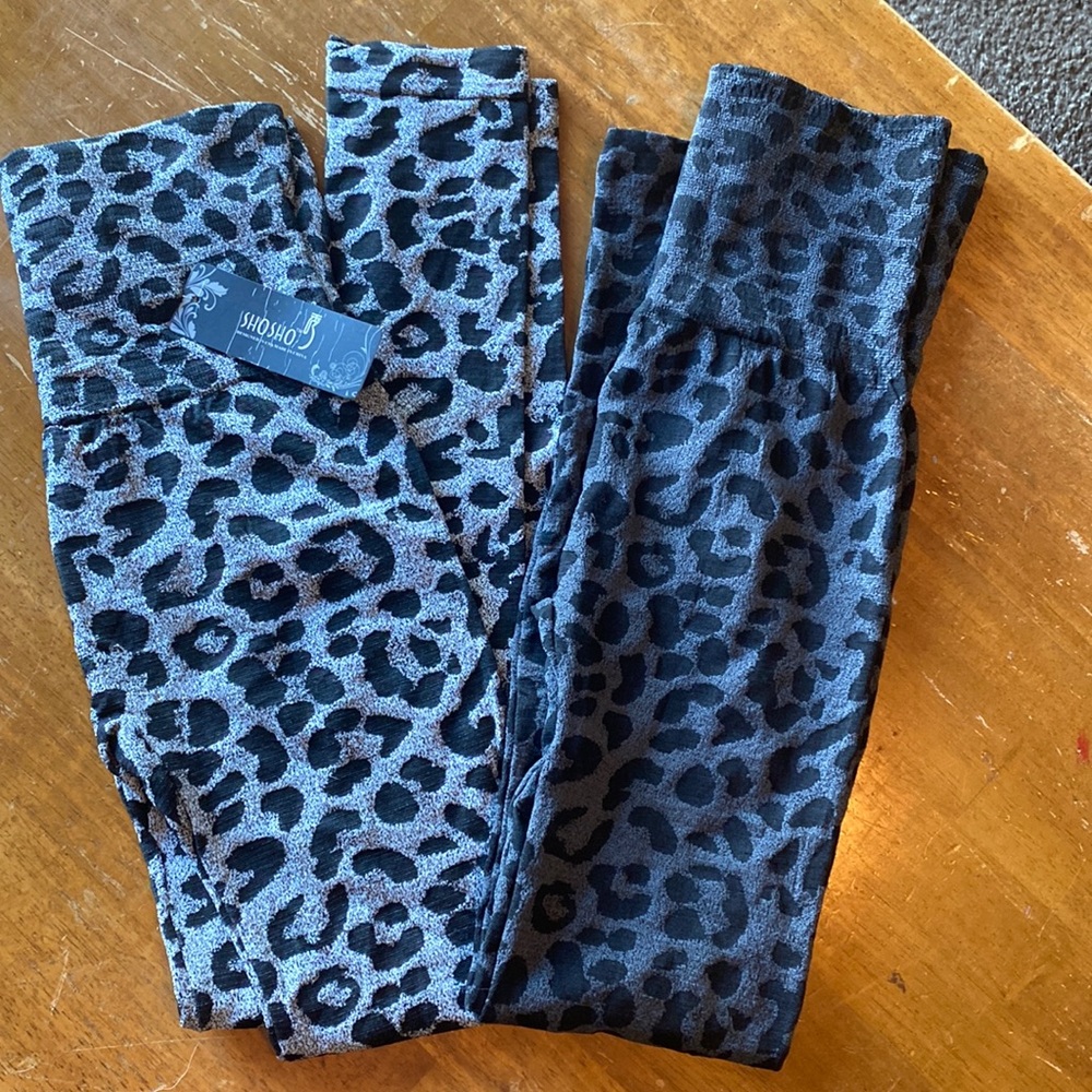 Animal print leggings.  One size.